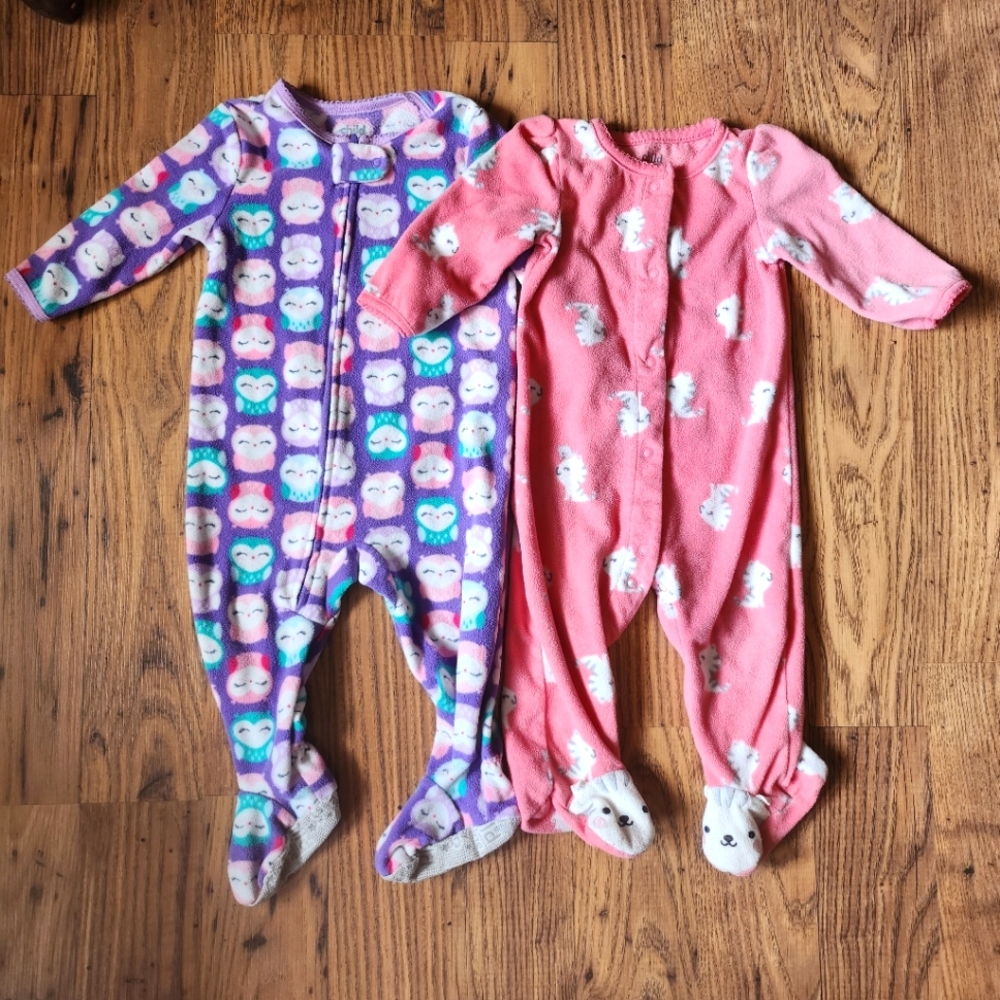 2 Child of Mine made by Carter's Sleep & Play Baby Girl Pajamas, Size 6-9 Months